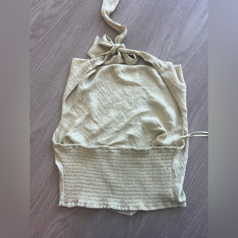 Halter crop top - Picture 3 of 3